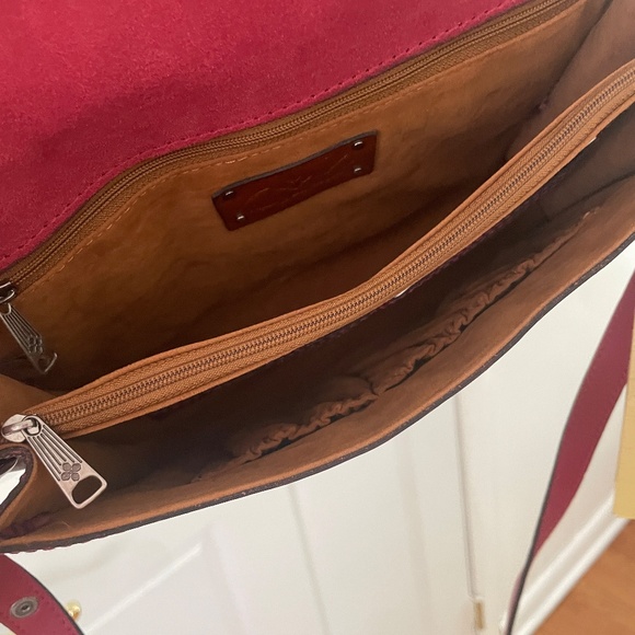 Patricia Nash deep red Tooled leather shoulder bag Santillana - Picture 9 of 13